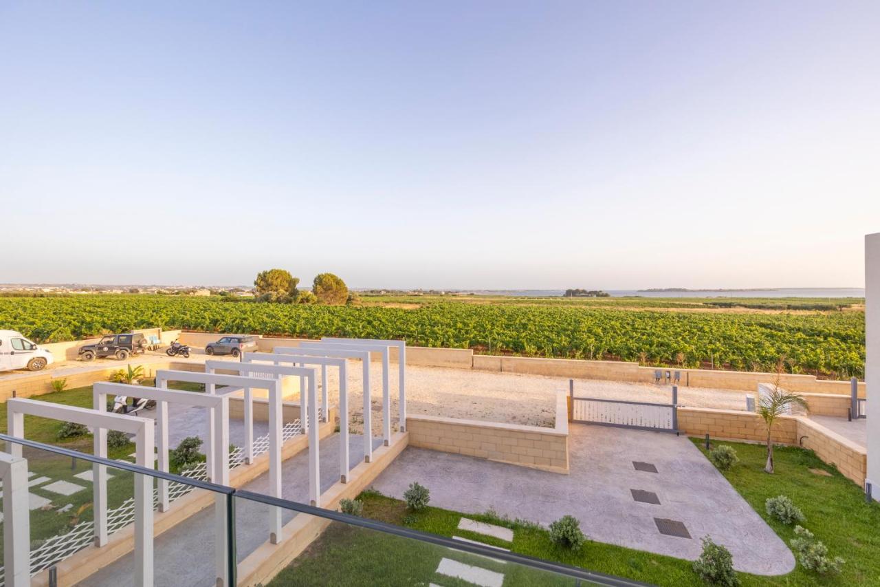 Venti Di Laguna Marsala Bagian luar foto