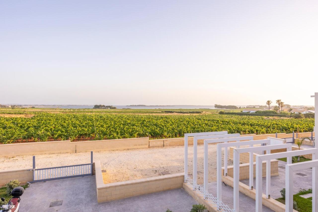 Venti Di Laguna Marsala Bagian luar foto
